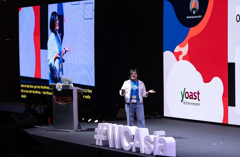 Sunita speaking at WordCamp Asia 2023